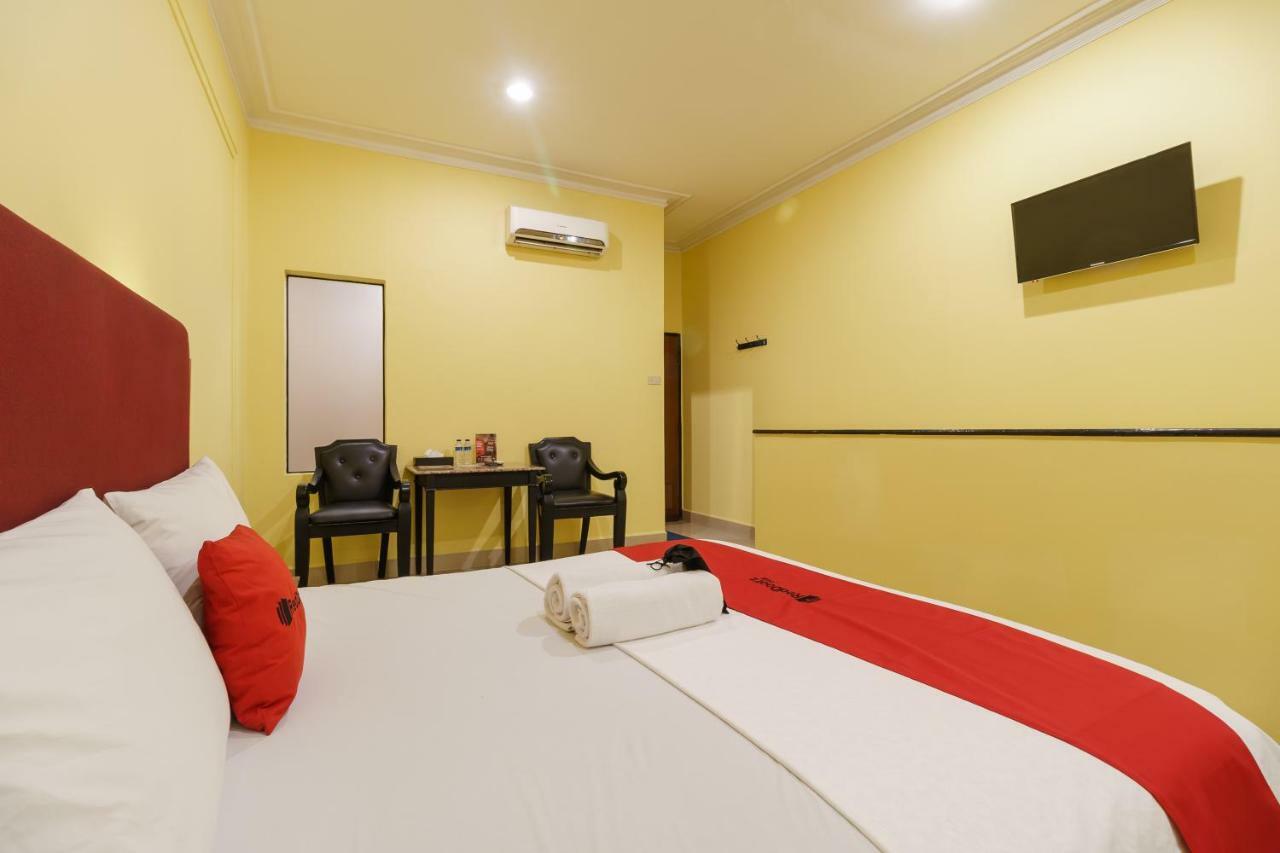 RedDoorz Plus near Ancol Jakarta Exterior foto