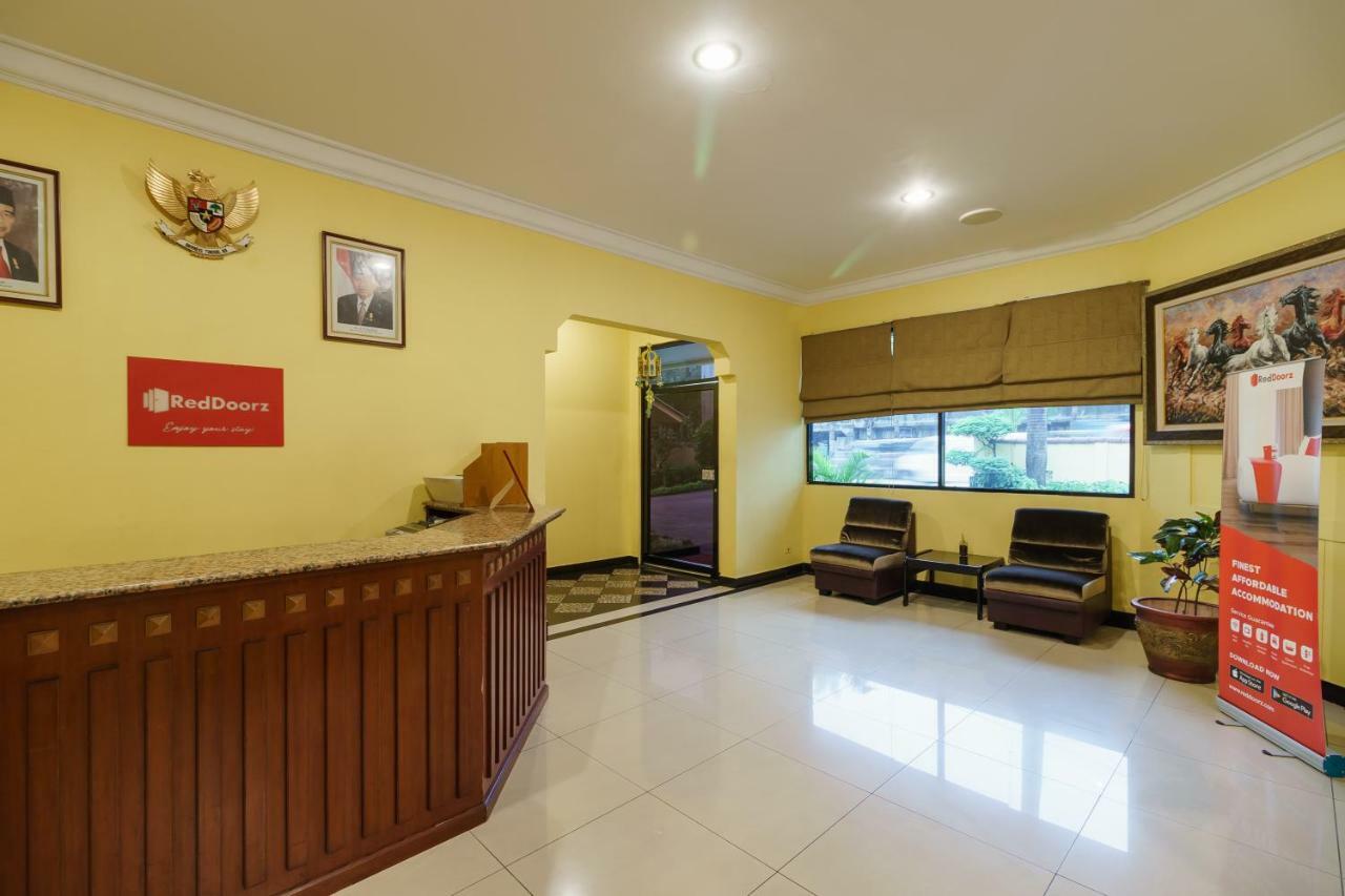 RedDoorz Plus near Ancol Jakarta Exterior foto